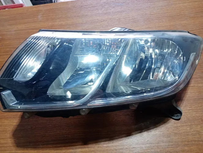 Farol ESQUERDO  Logan Sandero 2015/2019