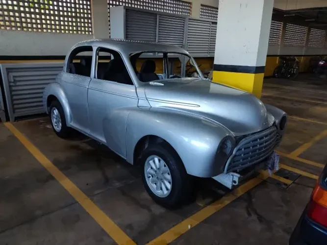 Carro Morris Oxford 1950 Ideal para fazer Quiosque de venda Shoppings/aeroporto