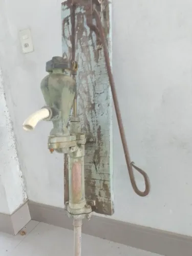 Bomba manual de poços 