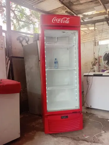 Geladeira Expositora Coca-Cola