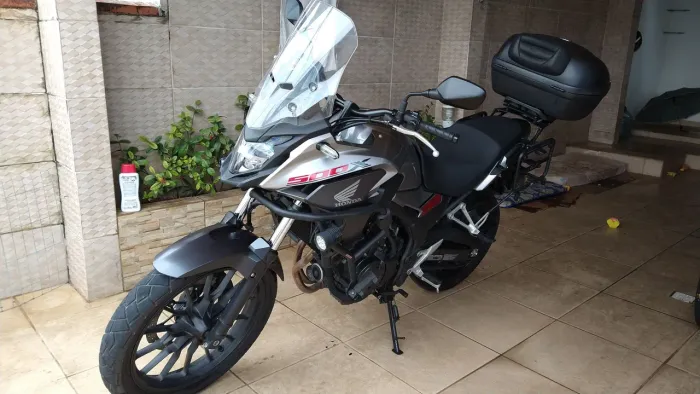 Honda CB 500X + 3 baús e demais acessórios.
