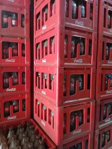 Caixas de coca cola ks290ml (engradados e vasilhames)