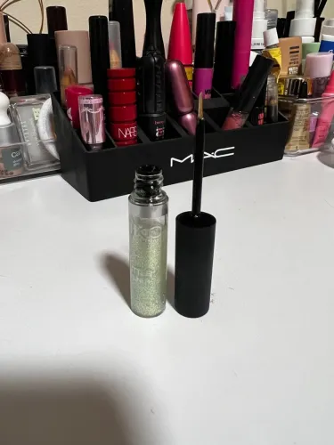 Delineador em Glitter - kiko milano