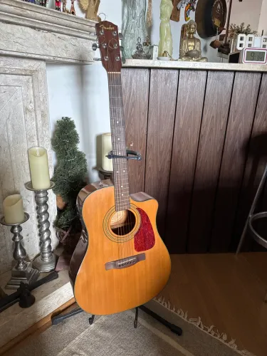 Vendo Violão Fender