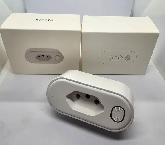 Tomada Inteligente AVATTO - Controle sua casa