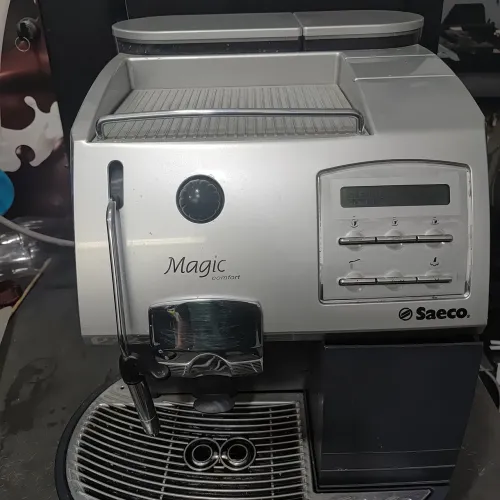 Cafeteira Saeco Magic Comfort