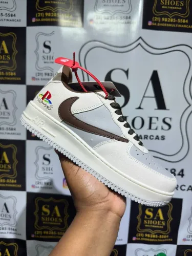 Tênis Nike Air Force 1 PlayStation