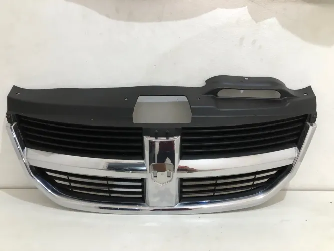 Grade Frontal Dodge Journey 2008 Á 2011 Original 