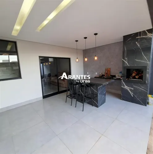 Sobrado com 113,14m² 3 quartos à venda no bairro Novo Mundo