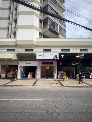 ALUGA-SE LOJA NO CENTRO DE TERESÓPOLIS