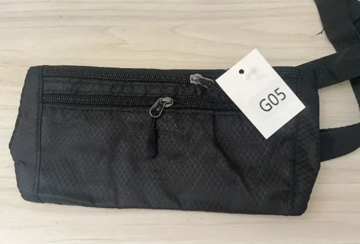 Doleira Pochete slim, com 3 bolsos