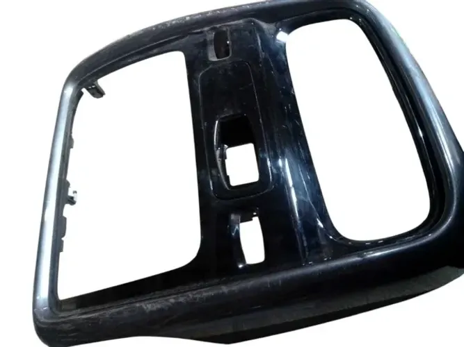 MOLDURA PAINEL CENTRAL BLACK PIANO RENAULT DUSTER 2.0