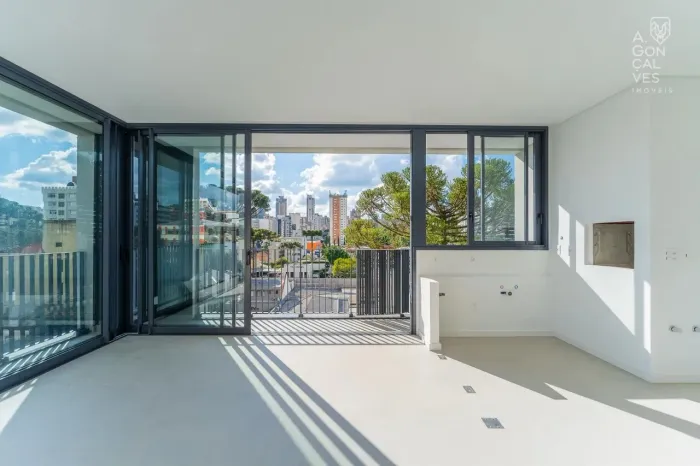 Apartamento no Vaz Batel, 02 Quartos, 01 Vaga, Vista Praça da Espanha, Batel, Curitiba.