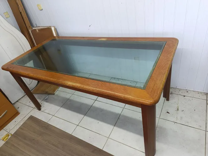 Mesa Madeira - Tampo de Vidro - 180x90cm