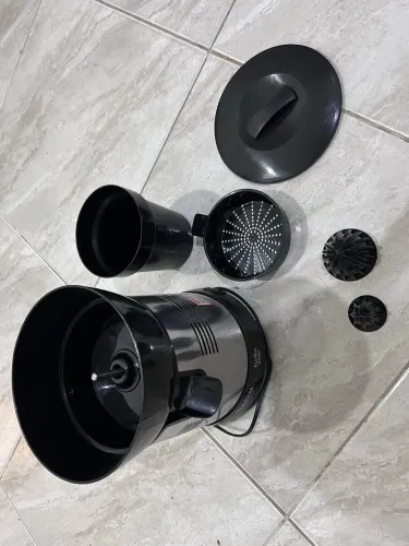 MONDIAL Extrator de Sucos Turbo Premium Preto/Inox, 250W, Bivolt - E-10