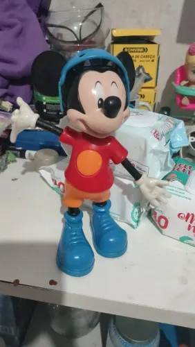 BONECO MICKEY RADICAL SKATISTA DISNEY