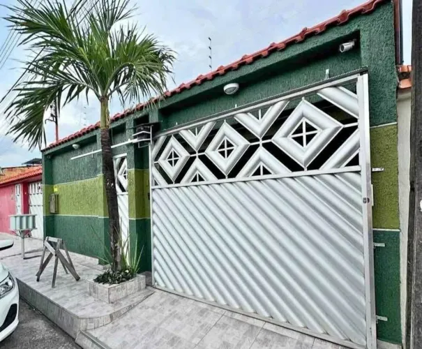 CASA A VENDA NO MANOA