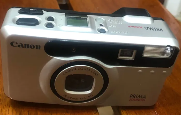 Câmera Canon Prima Zoom 60