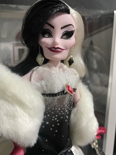 Boneca Cruella Style Series Hasbro Disney