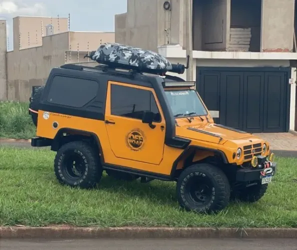 JPX Jipe Montez 4X4 CD Teto Rígido Diesel 1995