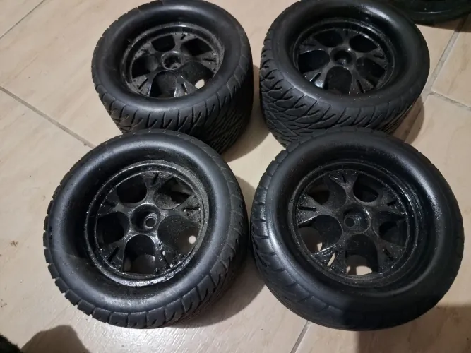 Rc Automodelo jogo de rodas 14mm sem detalhes 