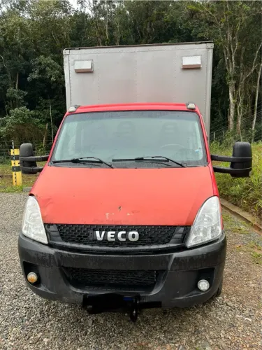 Iveco Daily 70C17 HDCS - BAÚ 30 m³ - MOTOR POR FAZER