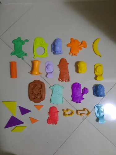 Kit de moldes de massinha personagens