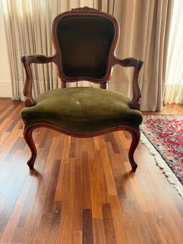 Poltrona estilo Luís VX 