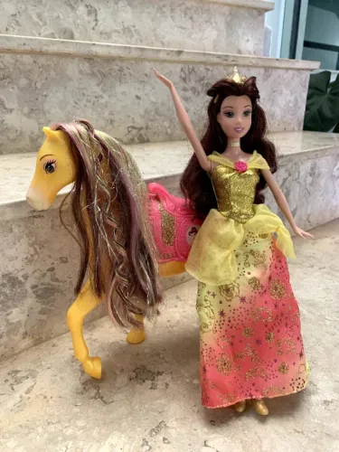 BONECA BELA E A FERA E CAVALO REAL | DISNEY SPARKLING PRINCESS | ESTILO BARBIE | EXCLUSIVA
