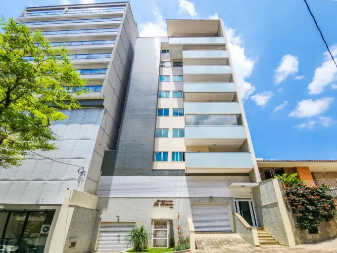 4 quartos com suíte, varanda e 3 vagas para venda