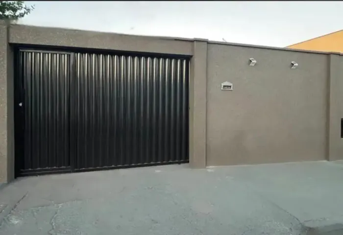 Casa Pque Igaçaba  02 Dorm. + Dependências/ Churrasqueira " Totalmente Reformada " Linda"