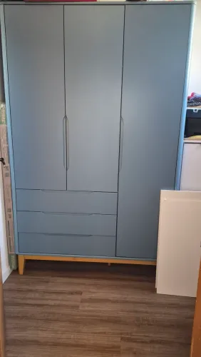 Guarda roupa infantil