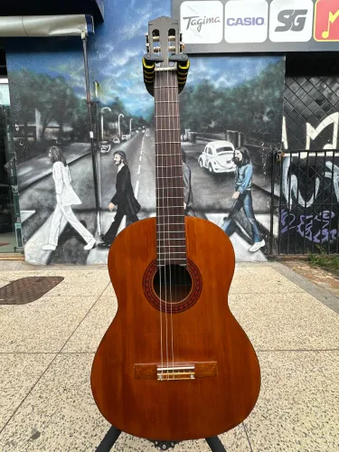 Violão Yamaha C40 elétrico