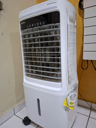 VENDE-SE CLIMATIZADOR E UMIDIFICADOR - MONDIAL