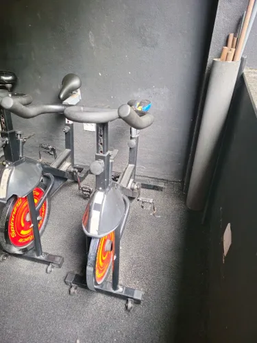 Vendo Bicicleta spinning corrente 18kg