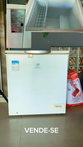 Freezer Eletrolux 222 litros