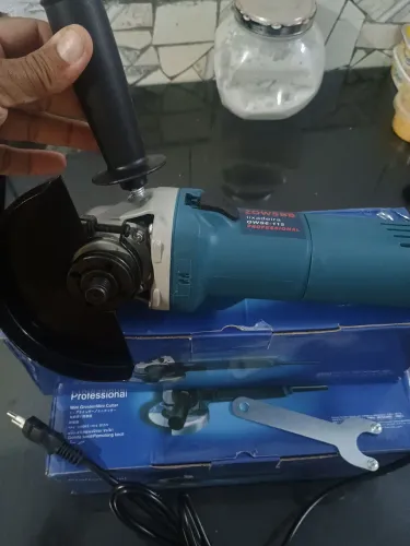Lixadeira Gws de 1000w valor 180 reais