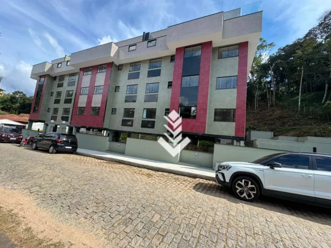 Cobertura com 3 dormitórios para alugar, 125 m² por R$ 3.600,00/mês - Braunes - Nova Fribu