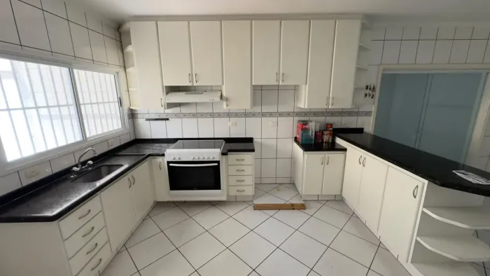 Casa para Venda em Presidente Prudente, Jardim Everest, 3 dormitórios, 1 suíte, 3 banheiro