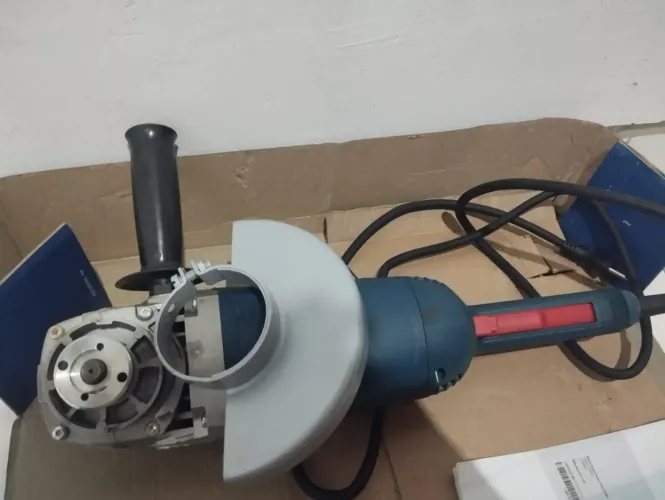 Lixadeira Bosch 7 polegadas