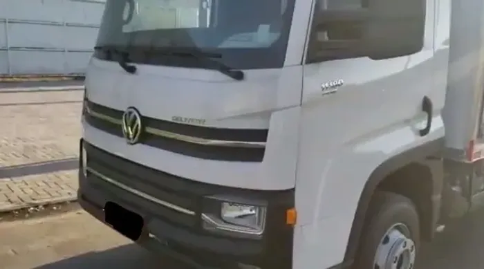 Volkswagen 11180 Baú 2018.