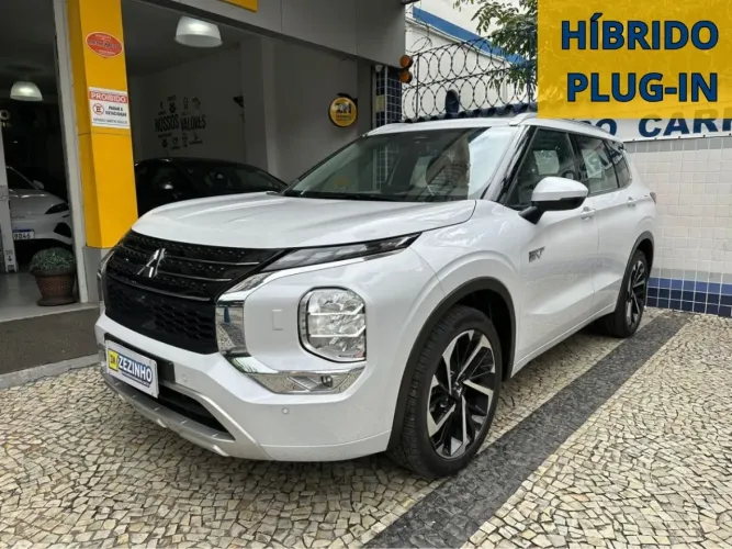 Mitsubishi Outlander HPE-S 2.4 4X4 AUT (híbrido) 2026