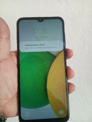 vendo celular A03 core 32 GB com cabo do carregador