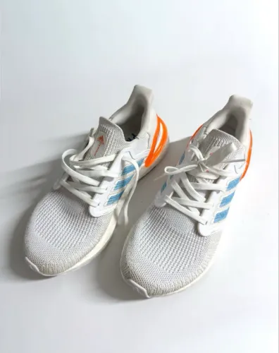 Tenis Adidas ultraboost usado