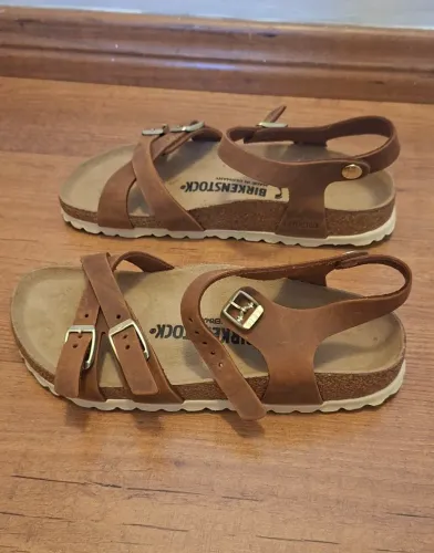 sandália birkenstock kumba marrom 34