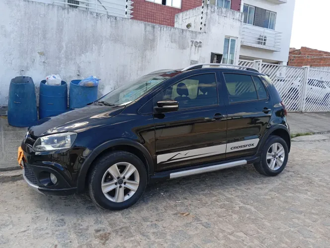 Volkswagen Crossfox 1.6 MI Total Flex 8V 5P 2011
