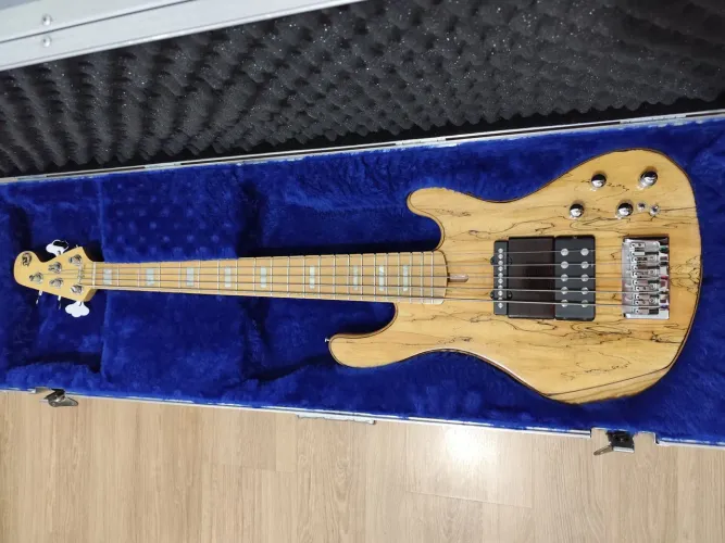 Vendo baixo Cort Custom com Case