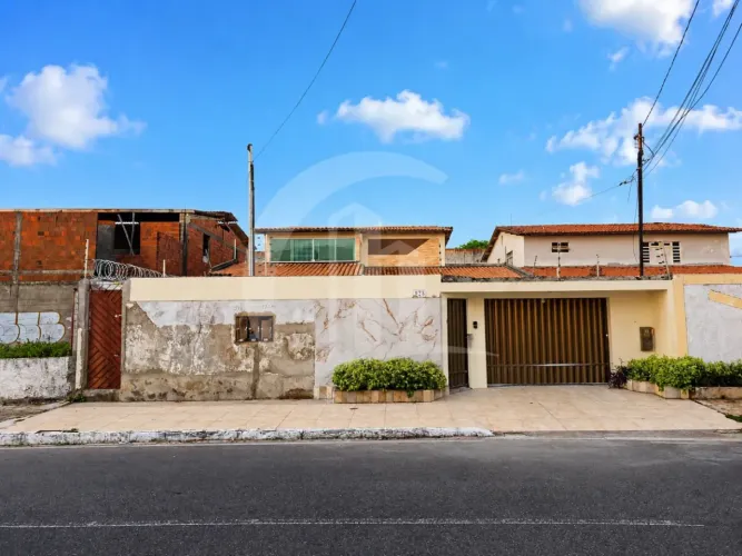 Casa disponível para Locação no bairro Coroa do Meio