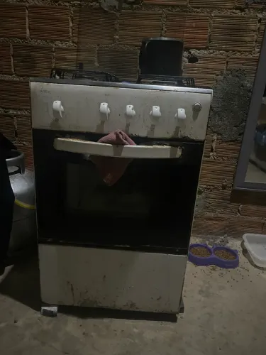 Fogão e geladeira