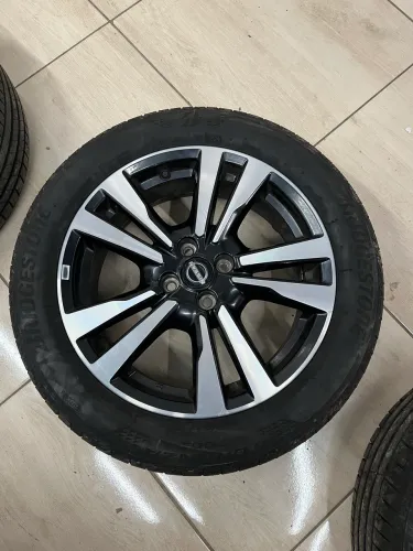 Roda nissan